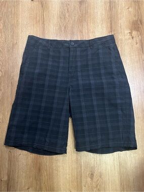 Gotcha Mens Shorts Size 36 Black Plaid Casual Surf Skate Chino Flat Front